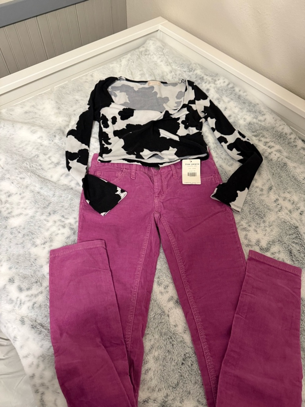 Free People Hot Rose Corduroy Pants NWT (size 25)w/Altar’d State Cow Print Top